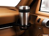  Cup holder prop (secondary) photo